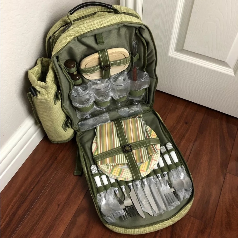 Cigna Ascot Backpack Picnic for Four